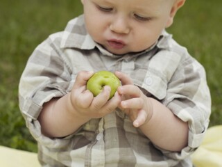 La nutrición de tu niño pequeño de los 12 a los 24 meses