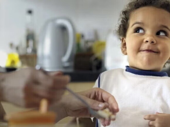 ¿Por qué mi bebé no quiere comer? ¿Por qué mi bebé no quiere comer?